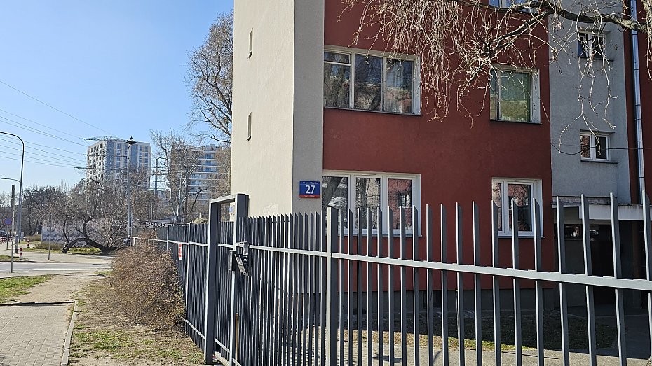 Szczury przy Rydygiera. "Chodzą jak tłuste koty"